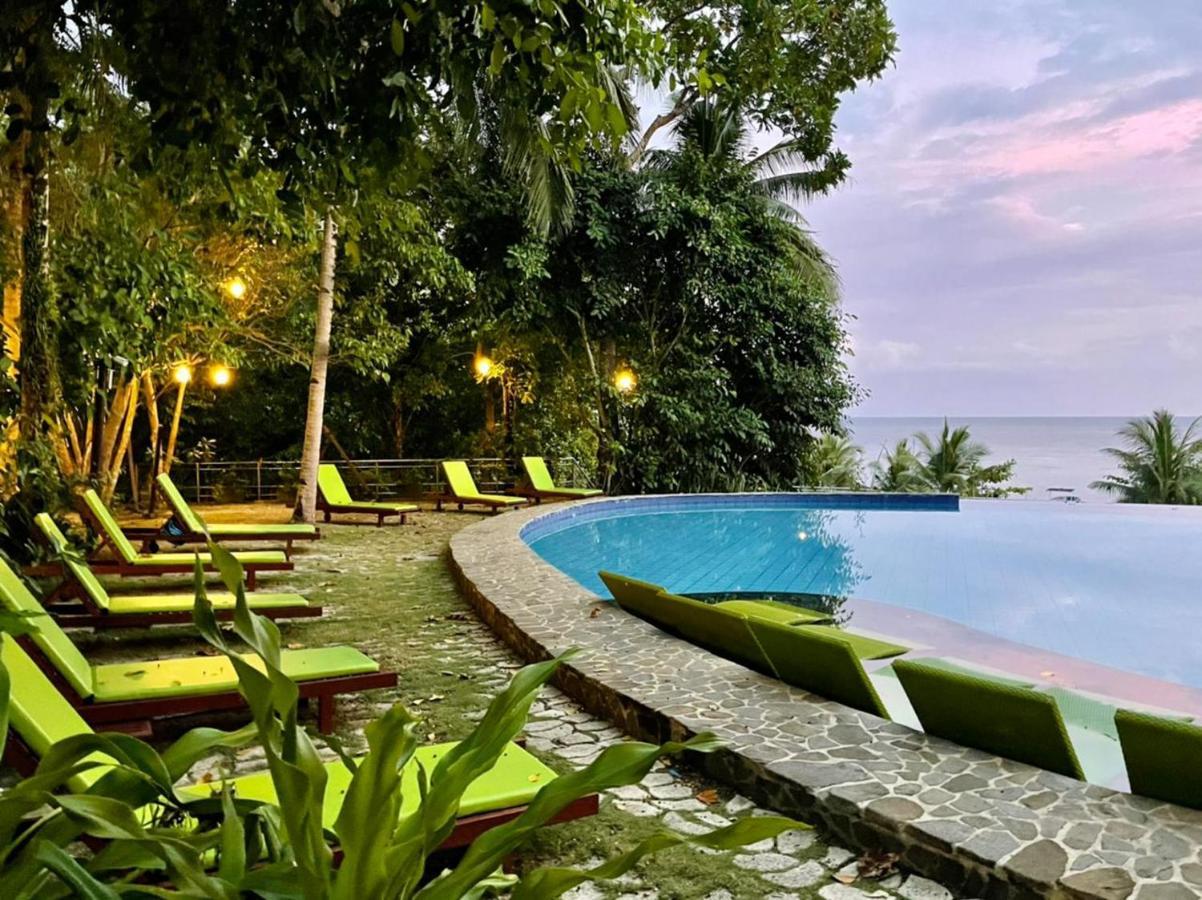 Amun Ini Beach Resort&Spa Anda  Exterior foto